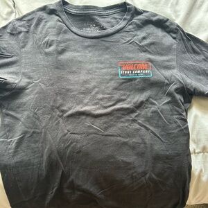 Volcom black tee